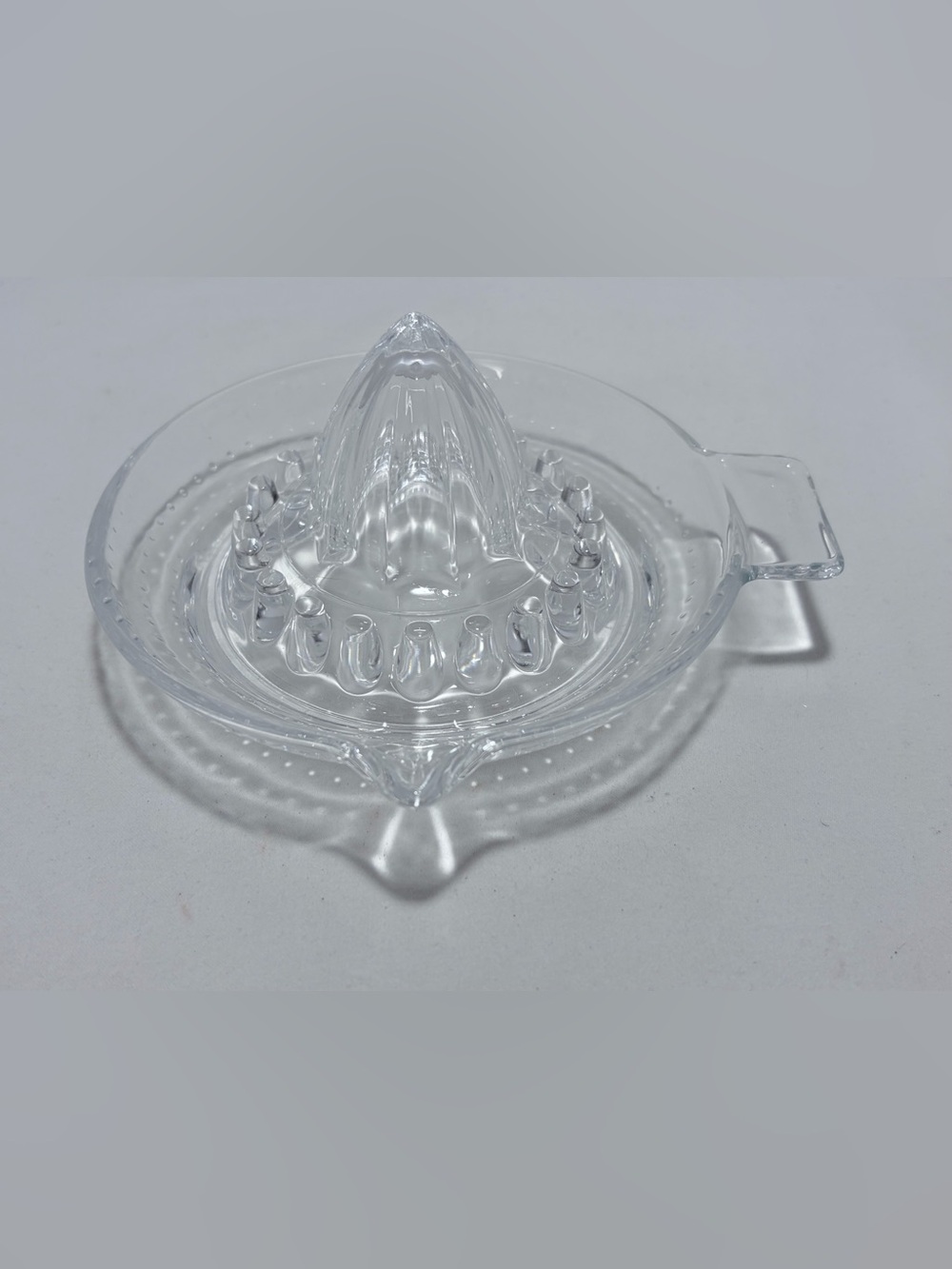 Vintage Arc France Glass Lemon Citrus Orange Squeezer Juicer 70’s